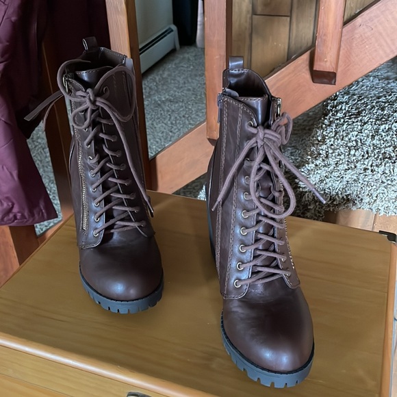 💗SODA💗SUPER CUTE COMBAT BOOTS - Picture 2 of 7